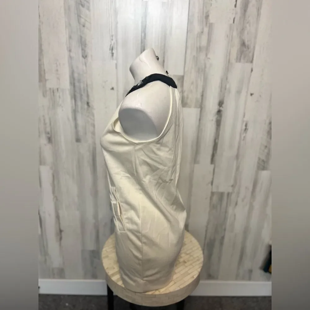 Dress - Picture 2 of 8